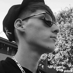 Meet your Posher, Maxx